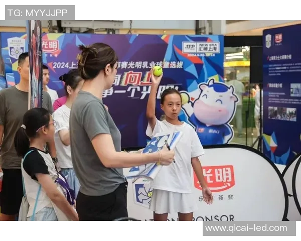 上海网球队以65分领跑大师赛积分榜展现强劲实力与团队合作精神